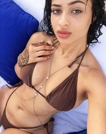 , 21  female escort, Boston