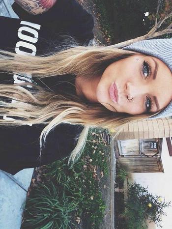 , 21  female escort, Boston