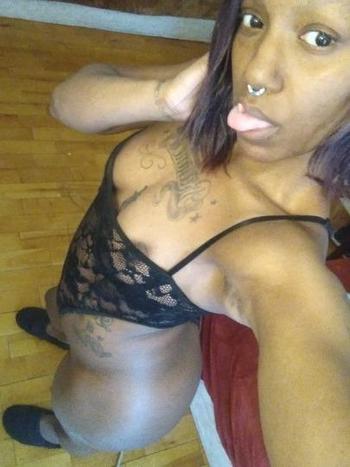 KitKat, 23  female escort, Boston