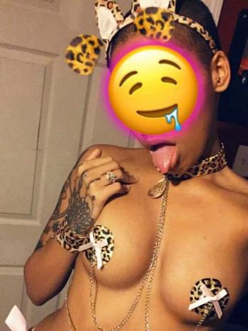 8572582460, 22 Mixed female escort, Boston