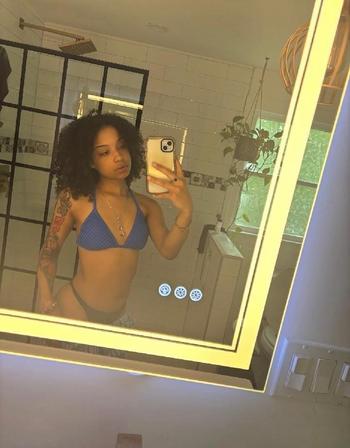 Remy , 22  female escort, Boston