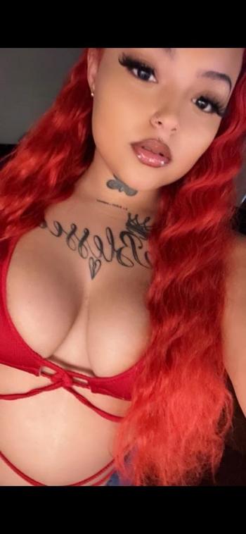 ARI, 23  female escort, Boston