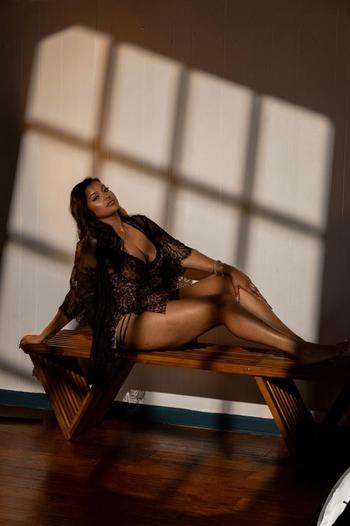 Jazmine , 26  female escort, Boston