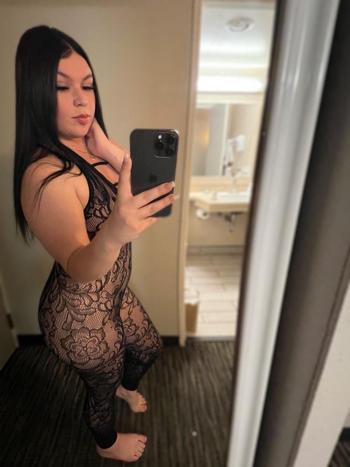 Lilmama , 28  female escort, Boston