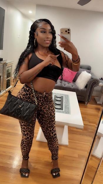 Foreignn , 23  female escort, Boston